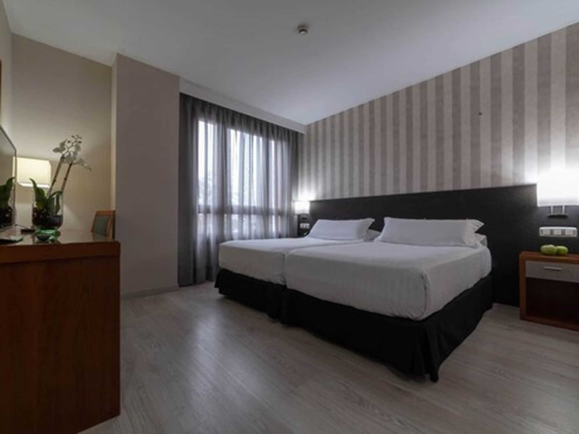Hotel Plaza Las Matas Las Rozas de Madrid Kültér fotó