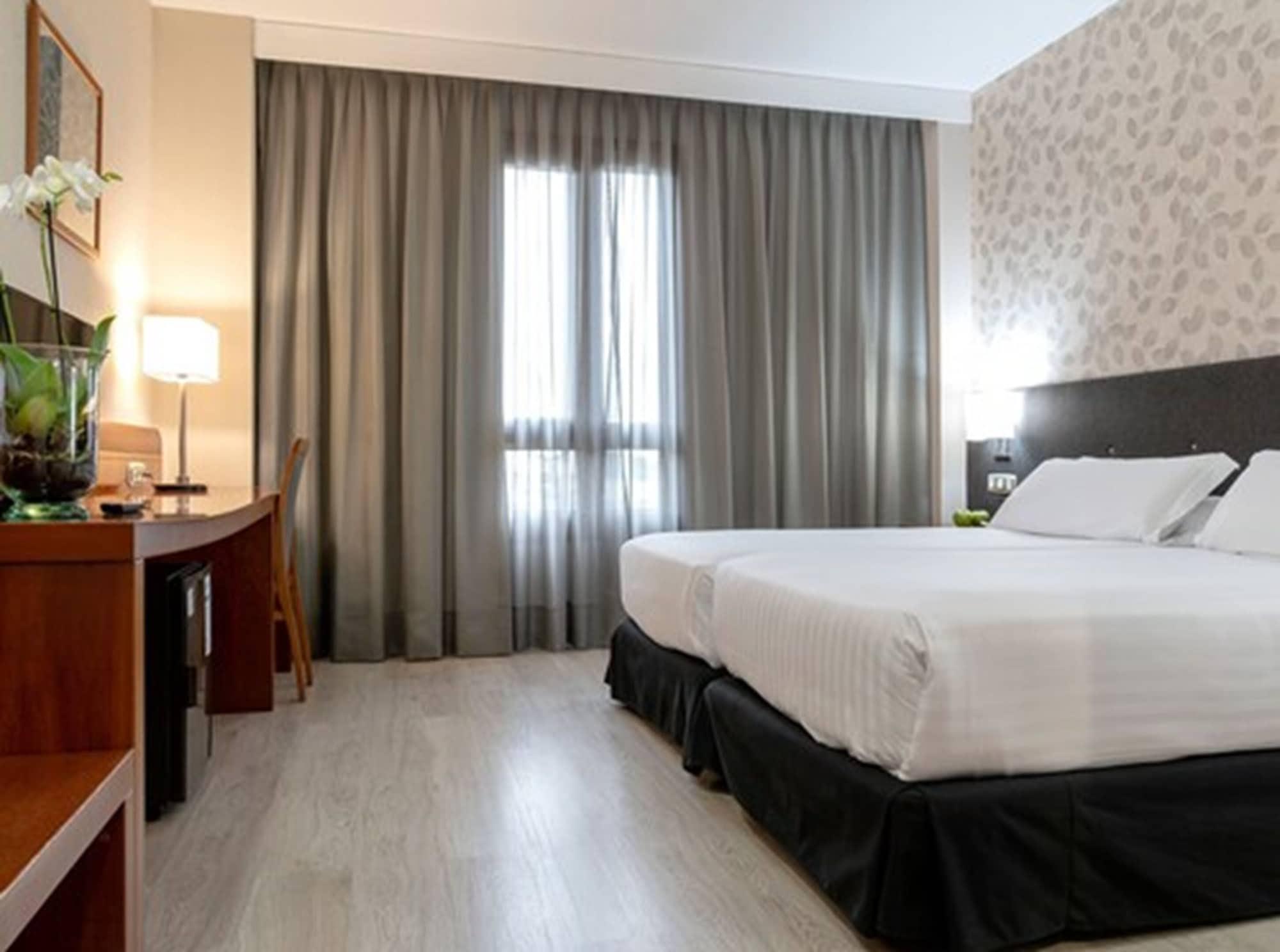 Hotel Plaza Las Matas Las Rozas de Madrid Kültér fotó