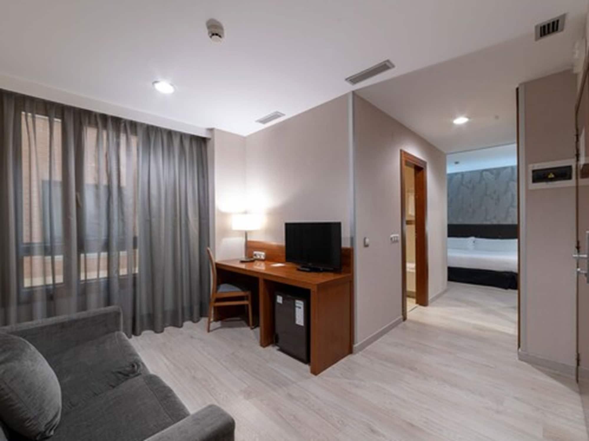 Hotel Plaza Las Matas Las Rozas de Madrid Kültér fotó