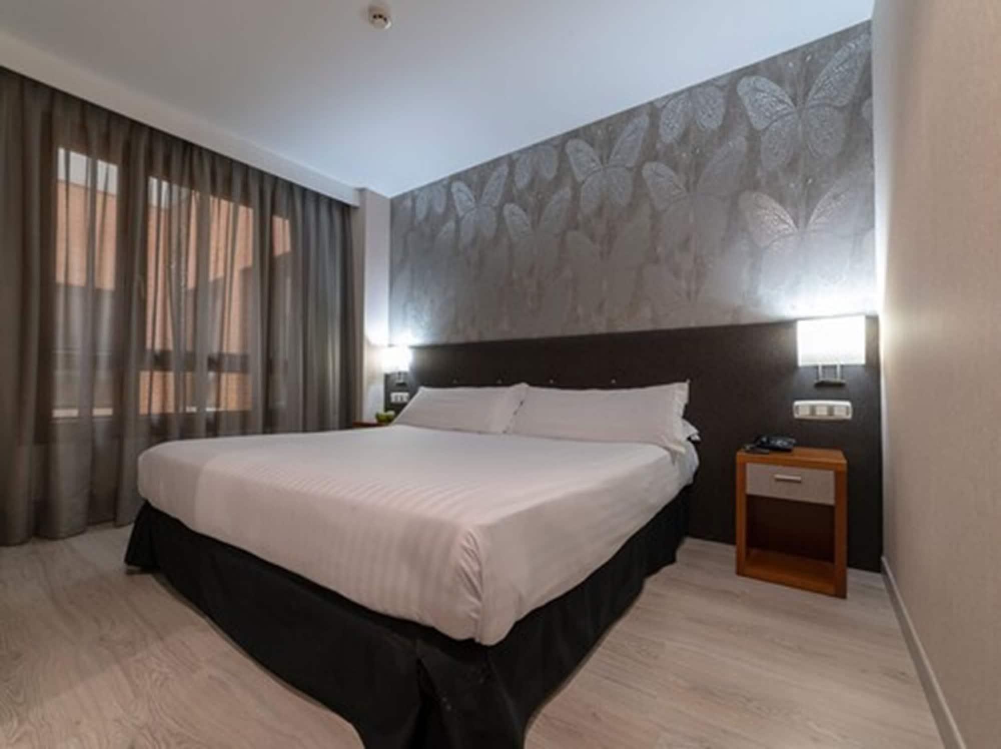 Hotel Plaza Las Matas Las Rozas de Madrid Kültér fotó