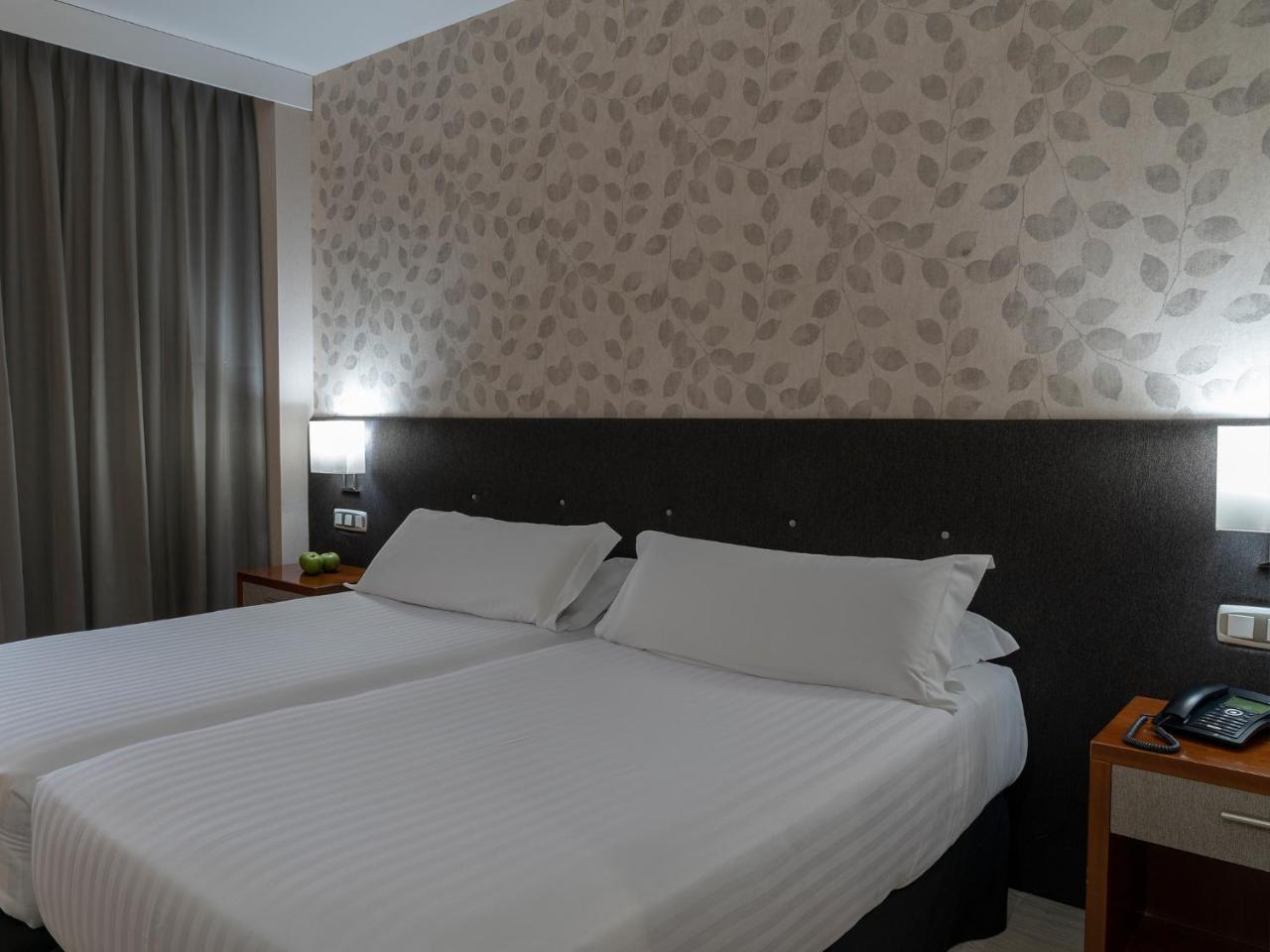 Hotel Plaza Las Matas Las Rozas de Madrid Kültér fotó